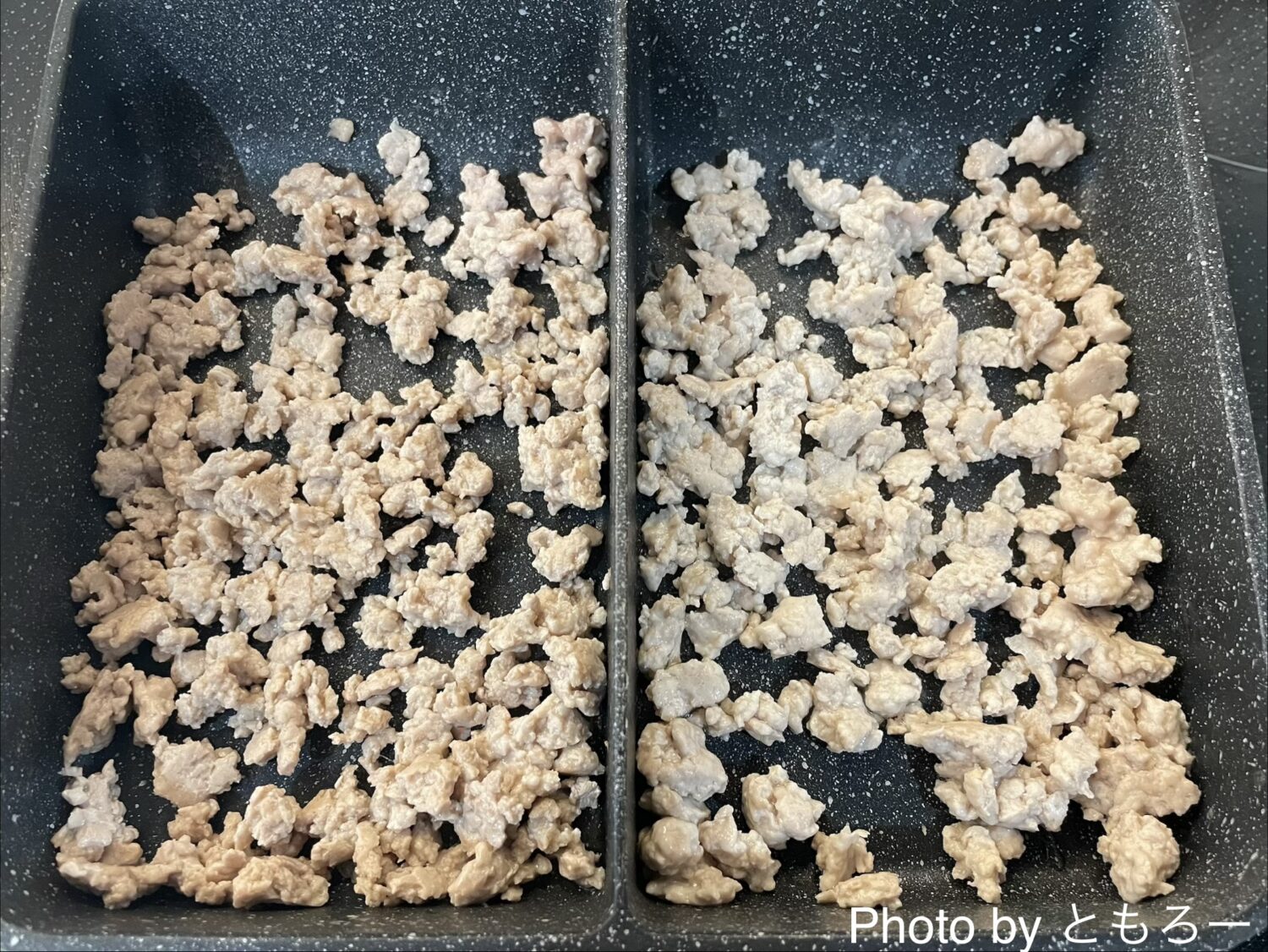 炒めた十勝ホエー豚の赤身ひき肉と自作ひき肉の比較